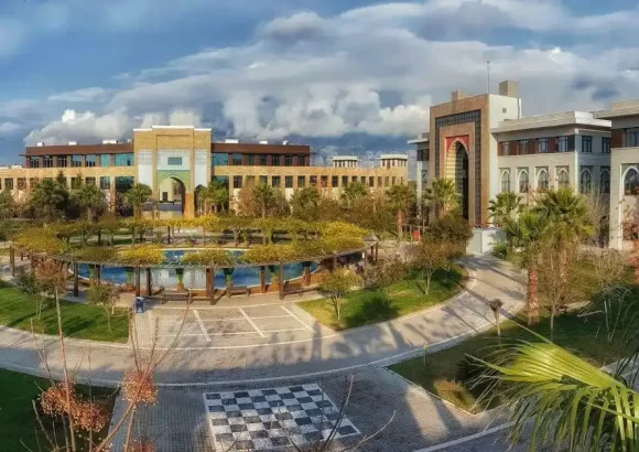 جامعة أنطاليا للعلوم