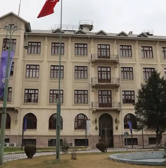 جامعة أنقرة مديبول